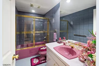 3 Anthony Ave, Edison Twp., NJ 08820 - Photo 32