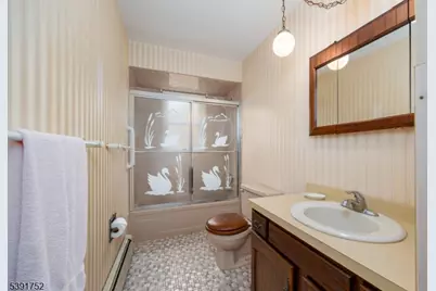 13 Glen Rd N, Vernon, NJ 07422 - Photo 12