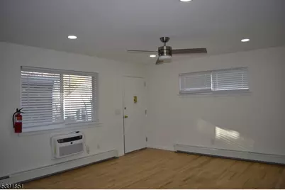 114 11 N. Beverwyck Rd #11, Parsippany, NJ 07034 - Photo 8