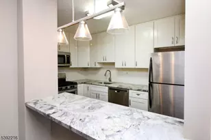 39 E 39th St, Paterson, NJ 07514 - Photo 10