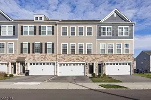 69 Sister's Farmstead Rd, Mount Laurel Twp., NJ 08054 - Photo 2