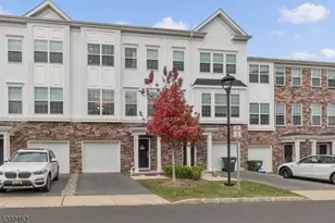 508 Keenland Ct, Branchburg Township, NJ 08876 - Photo 1