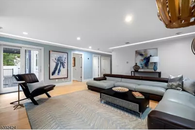 827 Alden Rd, Paramus, NJ 07652 - Photo 10