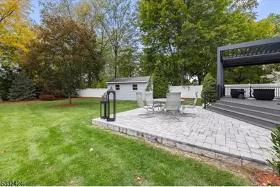 827 Alden Rd, Paramus, NJ 07652 - Photo 28