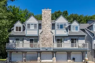 216 Woods Edge Dr, Roxbury Township, NJ 07876 - Photo 1