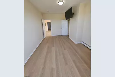 372 Bergen St, Newark, NJ 07103 - Photo 10
