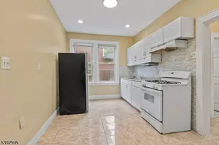 213 Maple Ave, Irvington, NJ 07111 - Photo 6