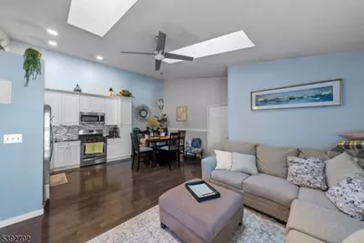 9 Ruby Ct, Franklin Township, NJ 08823 - Photo 8