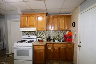 233-235 Adams St, Newark, NJ 07105 - Photo 6