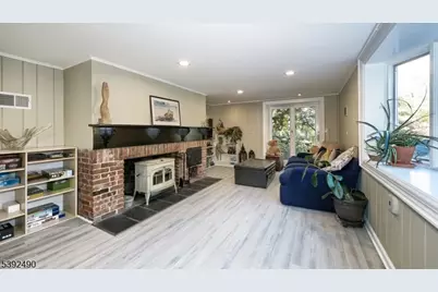 2 Briarcliff Ter, Kinnelon, NJ 07405 - Photo 26
