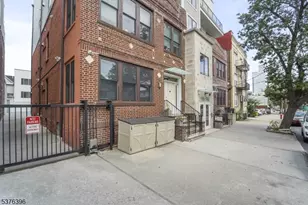 936 Pavonia Ave, Jersey City, NJ 07306 - Photo 20