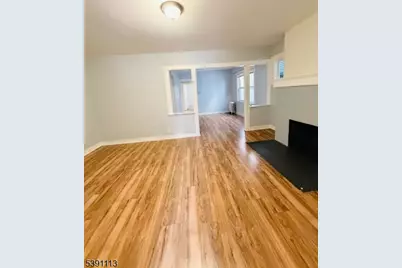 17 Cottage Pl, East Orange, NJ 07017 - Photo 4