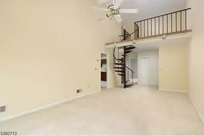 4 Sunrise Dr, Long Hill Township, NJ 07933 - Photo 8