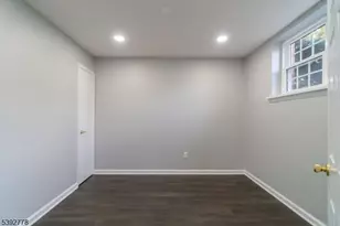 106 College Dr, Edison Twp., NJ 08817 - Photo 20