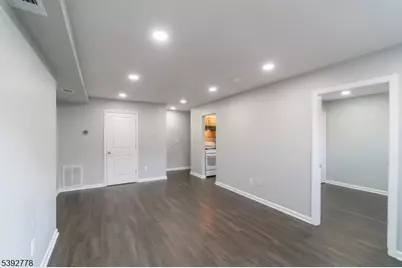 106 College Dr #106, Edison Twp., NJ 08817 - Photo 4