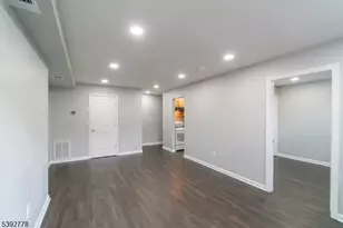 106 College Dr, Edison Twp., NJ 08817 - Photo 4