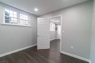 106 College Dr, Edison Twp., NJ 08817 - Photo 22