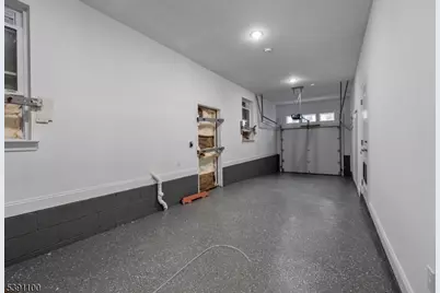 373 Chadwick Ave, Newark, NJ 07112 - Photo 8