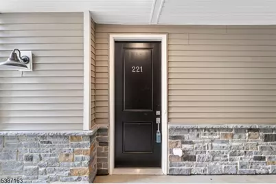 221 Myrtle Rd, Warren Township, NJ 07059 - Photo 2