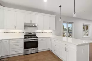 22B Arcadia Pl, Union Township, NJ 07088 - Photo 10