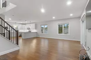 22B Arcadia Pl, Union Township, NJ 07088 - Photo 2