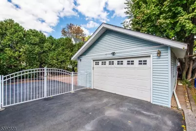 331 Diamond Bridge Ave #1, Hawthorne, NJ 07506 - Photo 18