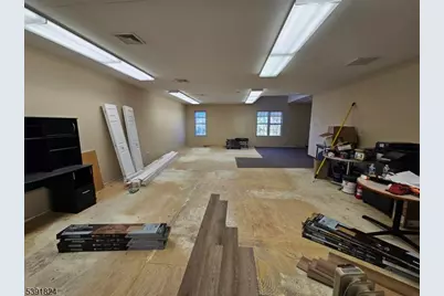 5 Walter E Foran Blvd, Raritan Township, NJ 08822 - Photo 12