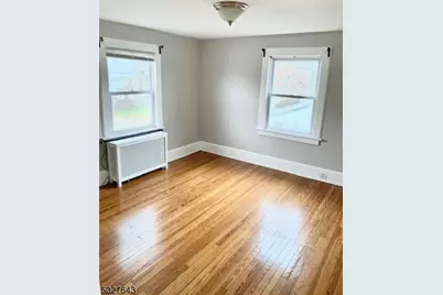 927 S Park Ter #2, Union Township, NJ 07083 - Photo 4