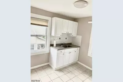 927 S Park Ter #2, Union Township, NJ 07083 - Photo 10