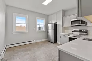 139 Ripley Pl, Elizabeth, NJ 07206 - Photo 2