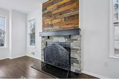 13 Winding Brook Rd, Hamburg, NJ 07419 - Photo 10