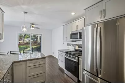 13 Winding Brook Rd, Hamburg, NJ 07419 - Photo 12