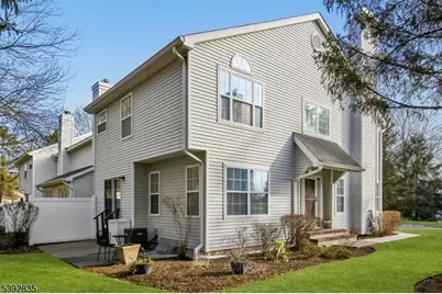 13 Winding Brook Rd, Hamburg, NJ 07419 - Photo 2