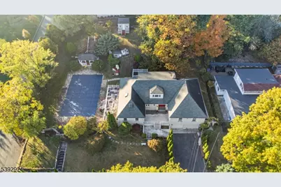 11 Mountain Way South, West Orange Township, NJ 07052 - Photo 2