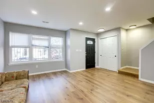 284 S 6th St, Newark, NJ 07103 - Photo 8