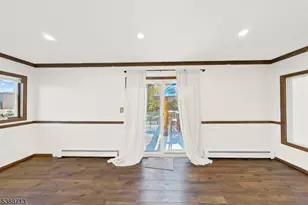 54 Mapledale Ave, Roxbury Township, NJ 07876 - Photo 32