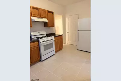 403 S Clinton St, East Orange, NJ 07018 - Photo 4