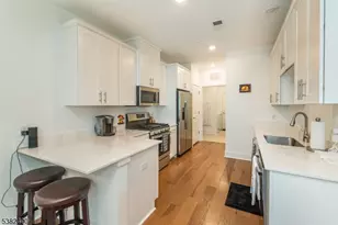 69 Veterans Wy, Morris Plains, NJ 07950 - Photo 10