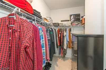 69 Veterans Way, Morris Plains, NJ 07950 - Photo 18