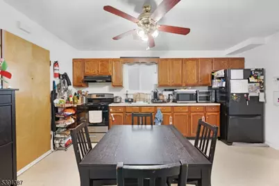 566 2nd Ave, Elizabeth, NJ 07202 - Photo 8