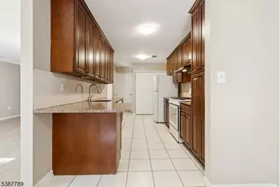 10G Brookline Ct, Montgomery Township, NJ 08540 - Photo 8