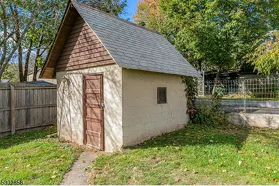 25 Canal St, Raritan, NJ 08869 - Photo 18