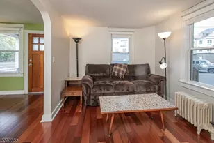 25 Canal St, Raritan, NJ 08869 - Photo 6