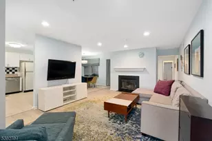 42 Larkin Cir, West Orange Township, NJ 07052 - Photo 2
