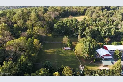 201 Lows Hollow Rd, Lopatcong Township, NJ 08886 - Photo 6