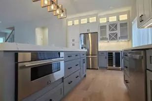 428 Railroad Ave, Old Bridge Township, NJ 08879 - Photo 6