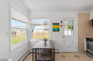 990 Rebecca Pl, Woodbridge Township, NJ 08830 - Photo 22