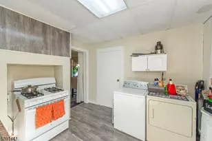 126 Prospect St, Dover, NJ 07801 - Photo 8