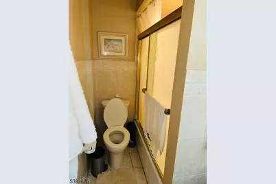 569 Cornell St, Perth Amboy, NJ 08861 - Photo 6