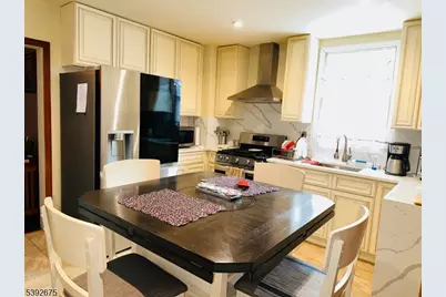 569 Cornell St, Perth Amboy, NJ 08861 - Photo 2